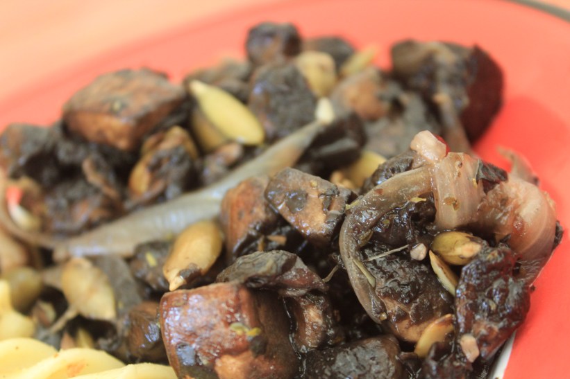 Entre el Comal y la Olla.