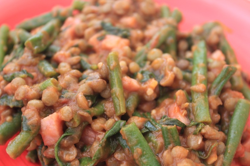 Entre el Comal y la Olla.